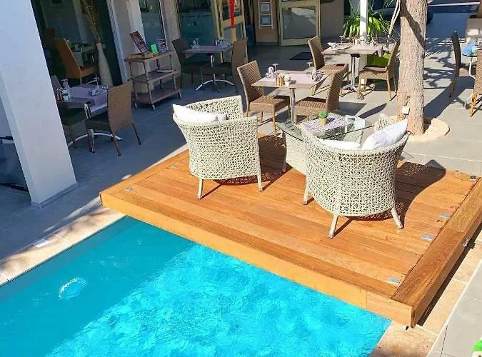 Hotel Beau Soleil Le Lavandou photo